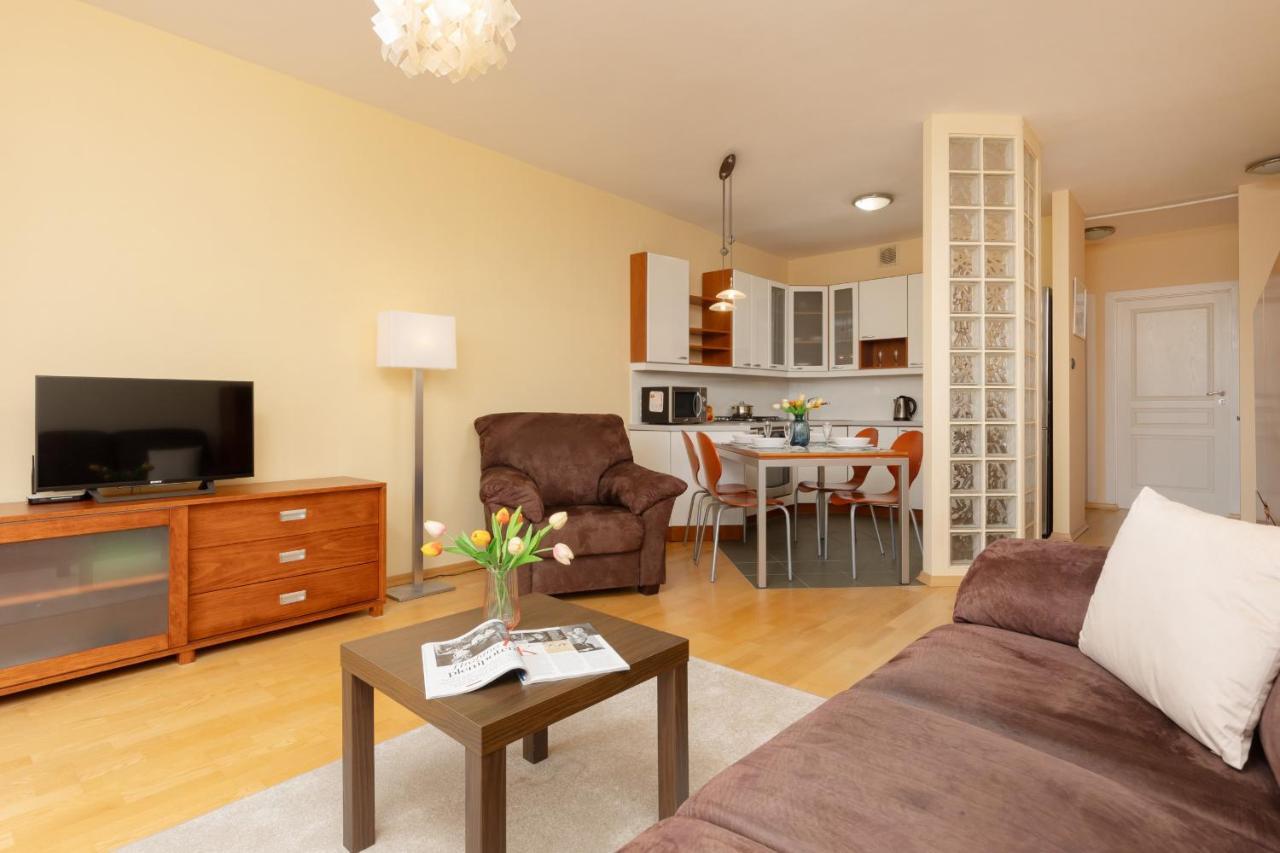 Spacious & Quiet 1 Bedroom Apartment In Pruszkow By Noclegi Renters Exteriér fotografie