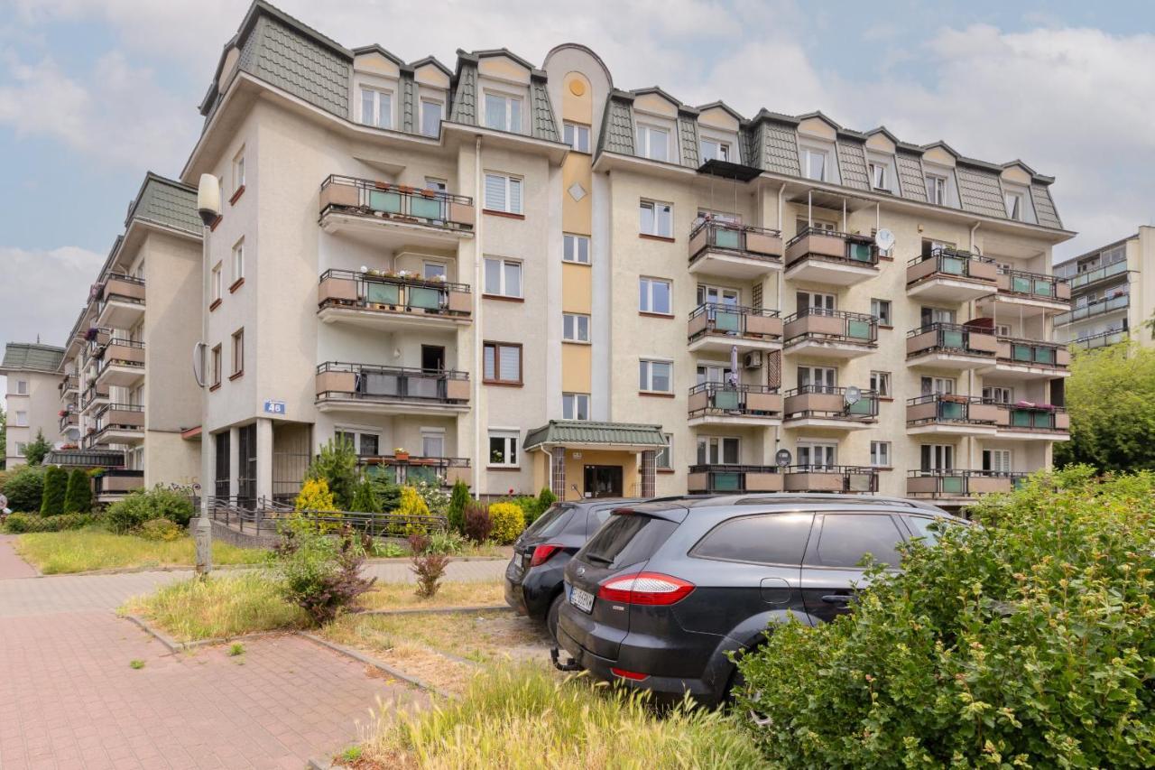 Spacious & Quiet 1 Bedroom Apartment In Pruszkow By Noclegi Renters Exteriér fotografie