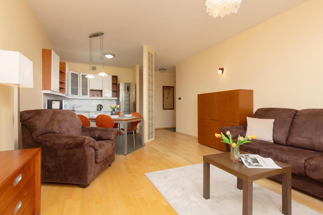 Spacious & Quiet 1 Bedroom Apartment In Pruszkow By Noclegi Renters Exteriér fotografie